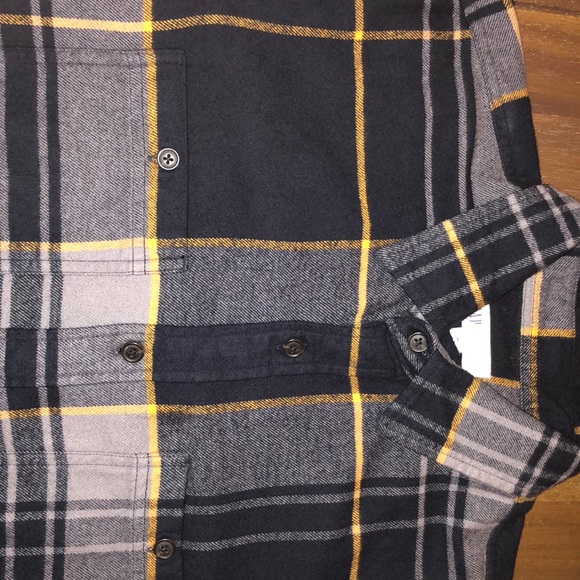 Gap shirt - Picture 5 of 5